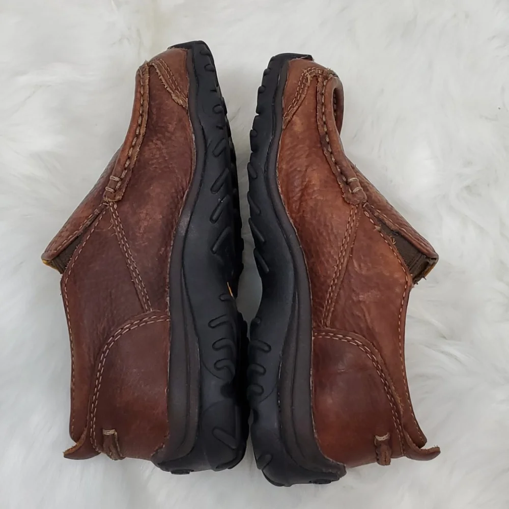 Timberland brown leather boy slip on shoes size 11